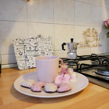 Diadema Pink - Immobili E Soluzioni Rent Apartment Bergamo Luaran gambar