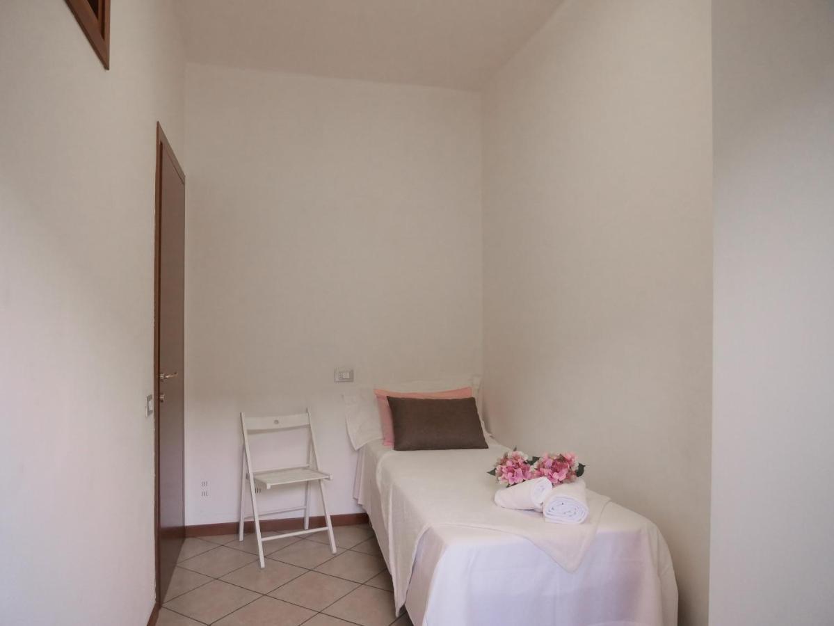 Diadema Pink - Immobili E Soluzioni Rent Apartment Bergamo Luaran gambar