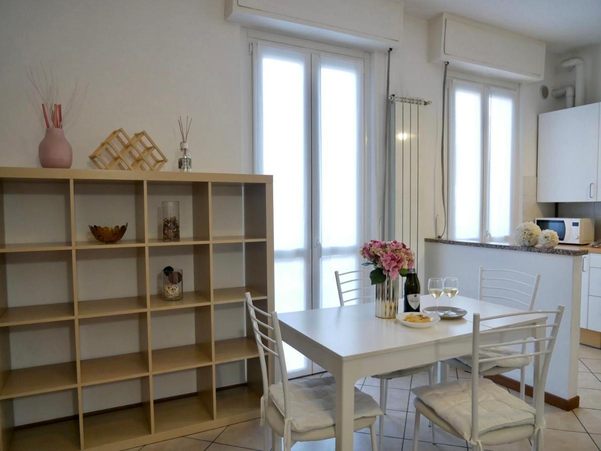 Diadema Pink - Immobili E Soluzioni Rent Apartment Bergamo Luaran gambar